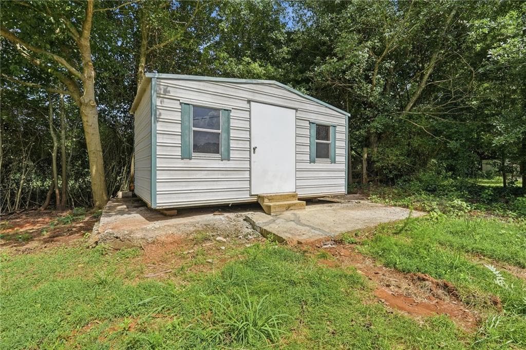3 bedroom, 2 bathroom, 1,400 sq ft single family residence under contract at 667 Wo Smith Road, Jefferson, GA 30549 — photo 4
