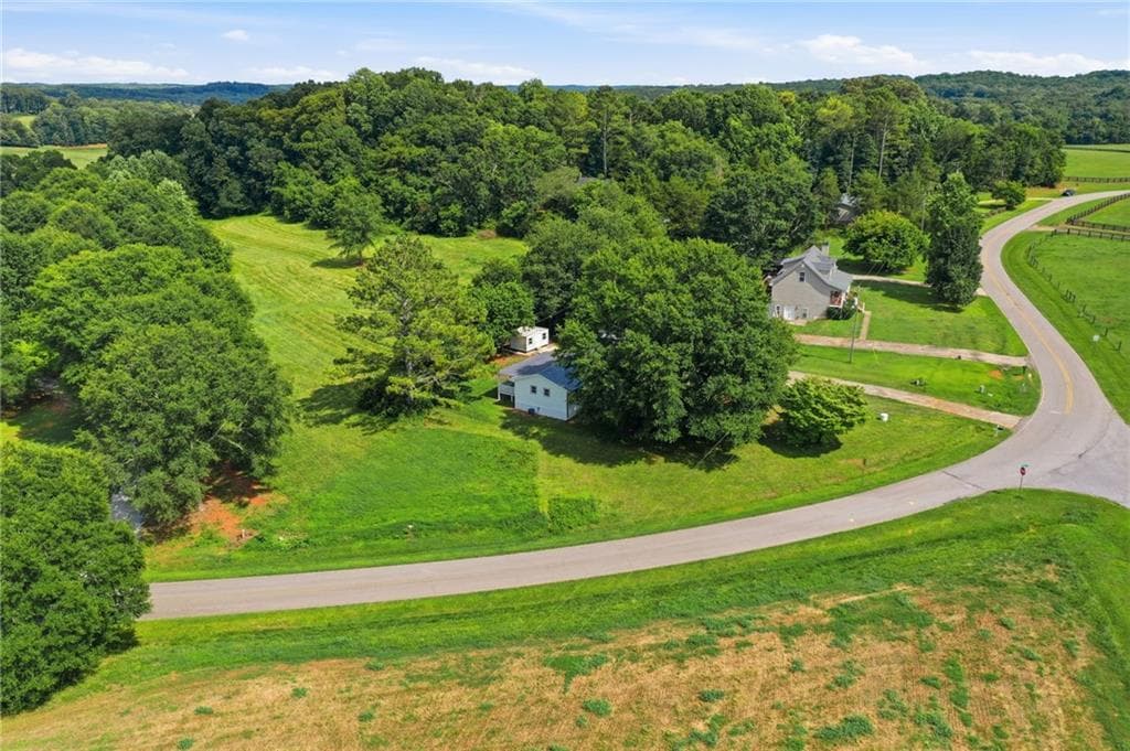 3 bedroom, 2 bathroom, 1,400 sq ft single family residence under contract at 667 Wo Smith Road, Jefferson, GA 30549 — photo 6