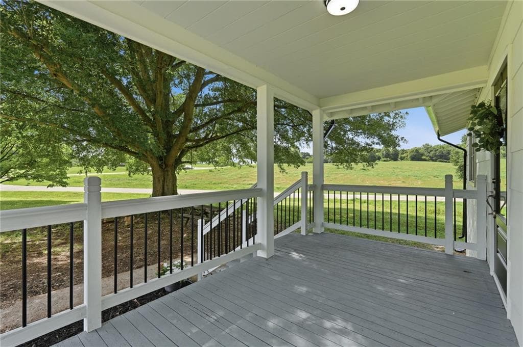 3 bedroom, 2 bathroom, 1,400 sq ft single family residence under contract at 667 Wo Smith Road, Jefferson, GA 30549 — photo 8