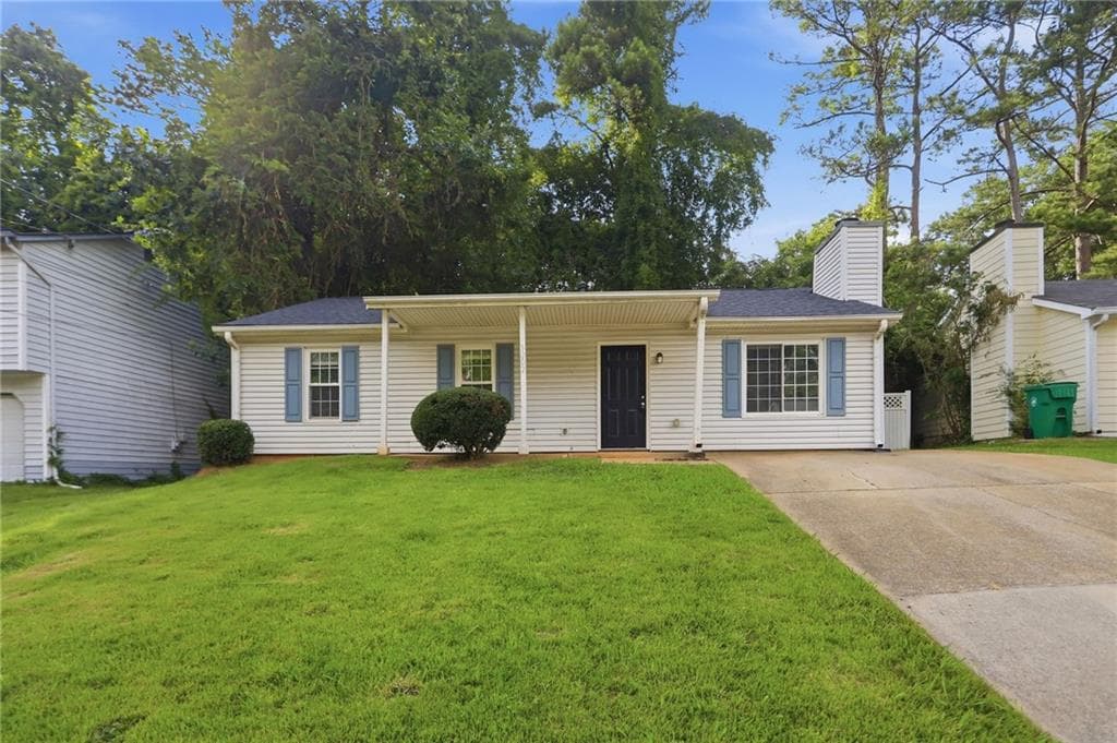 3 bedroom, 2 bathroom, 1,218 sq ft single family residence under contract at 5202 Scarbrough Lane, Stone Mountain, GA 30088