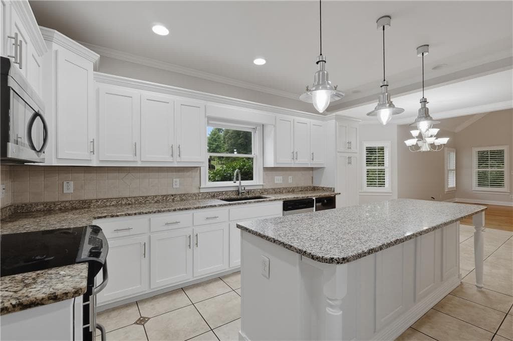 5 bedroom, 6 bathroom, 3,868 sq ft single family residence for sale at 210 Enfield Lane, Mcdonough, GA 30252 — photo 6