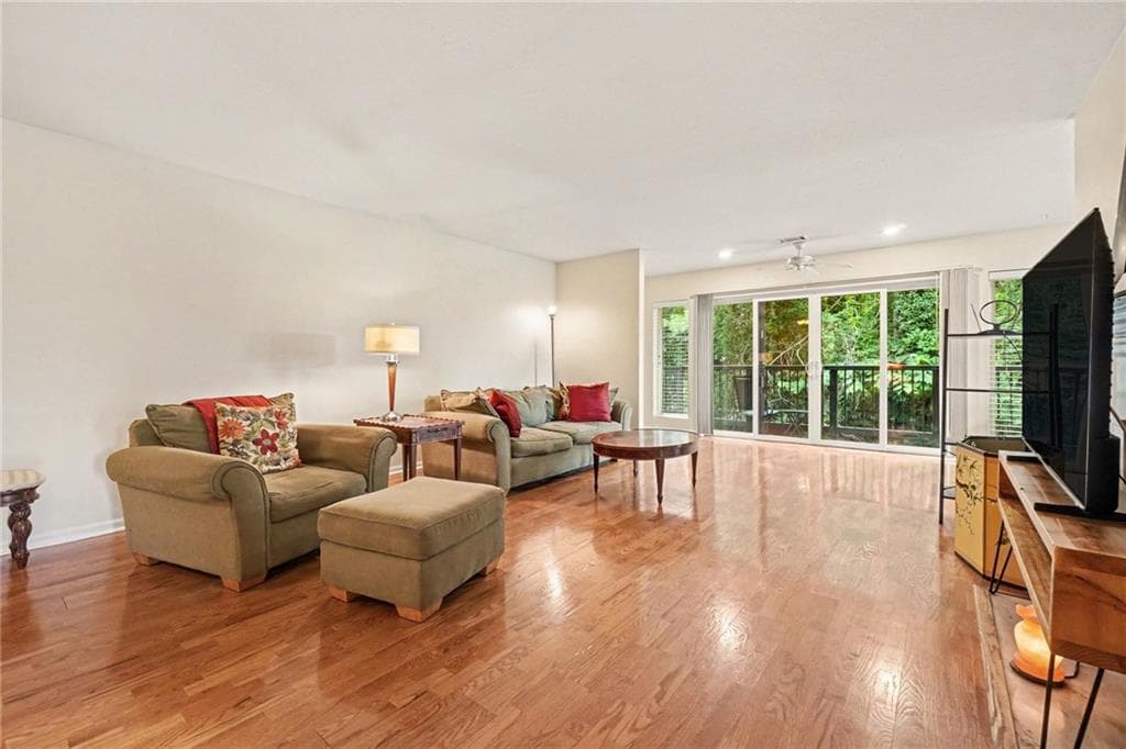 2 bedroom, 2 bathroom, 1,504 sq ft condominium under contract at 4105 Pine Heights Drive, Atlanta, GA 30324 — photo 10