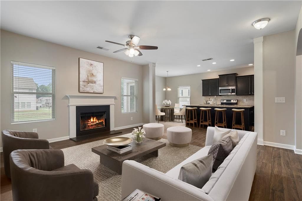 5 bedroom, 3 bathroom, 2,324 sq ft single family residence for sale at 44 Forrest Hills Drive, Dallas, GA 30157 — photo 2