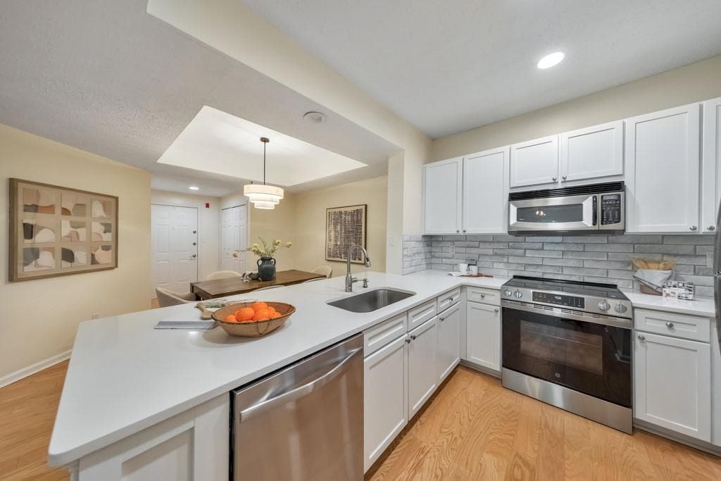 2 bedroom, 2 bathroom, 1,216 sq ft condominium for sale at 1250 Parkwood Circle 1312, Atlanta, GA 30339 — photo 7