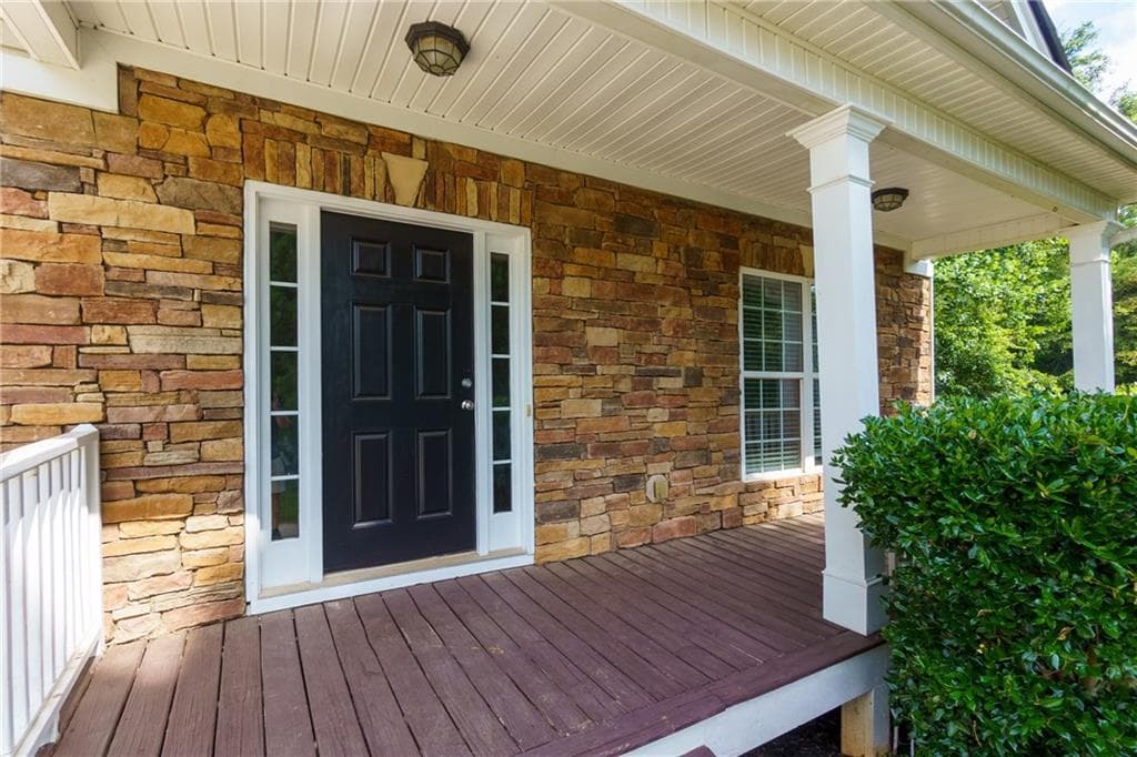 4 bedroom, 3 bathroom, 2,957 sq ft single family residence for sale at 9015 Montclair Hills Drive, Cumming, GA 30028 — photo 2