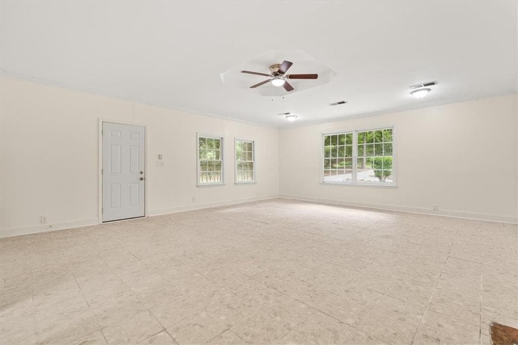 4 bedroom, 2 bathroom, 1,890 sq ft single family residence under contract at 2205 Enon Road, Atlanta, GA 30331 — photo 9