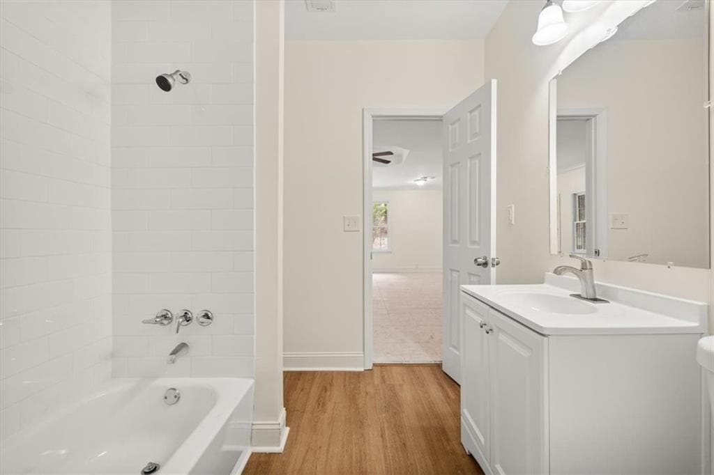 4 bedroom, 2 bathroom, 1,890 sq ft single family residence under contract at 2205 Enon Road, Atlanta, GA 30331 — photo 10