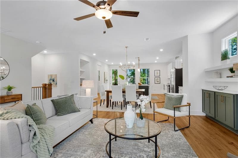 4 bedroom, 4 bathroom, 2,539 sq ft townhouse for sale at 2743 Hallwood Lane, Suwanee, GA 30024 — photo 8