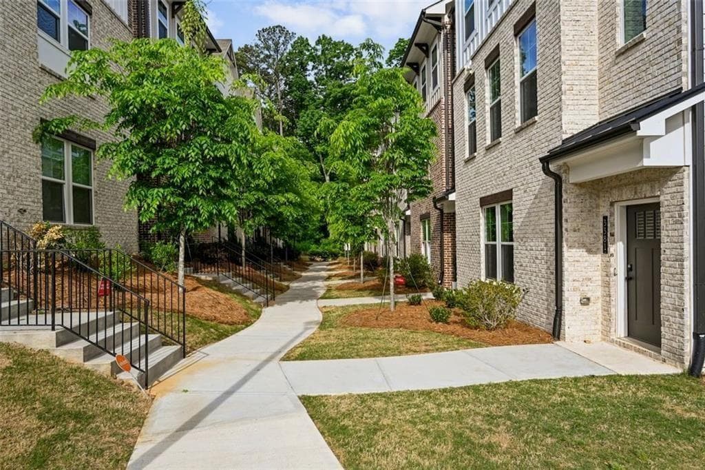 3 bedroom, 4 bathroom townhouse for rent at 3381 Macaiva Alley, Decatur, GA 30032 for $3,100 a month — photo 4
