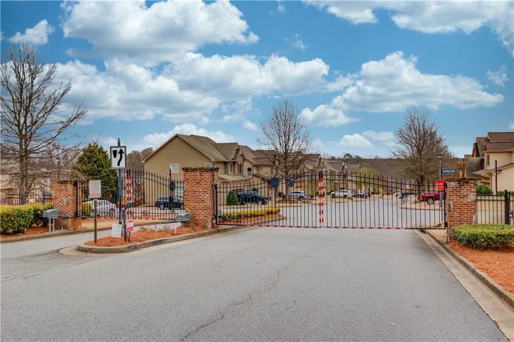 3 bedroom, 3 bathroom, 1,798 sq ft townhouse for rent at 2718 Beynon Lane, Suwanee, GA 30024 for $2,100 a month — photo 5