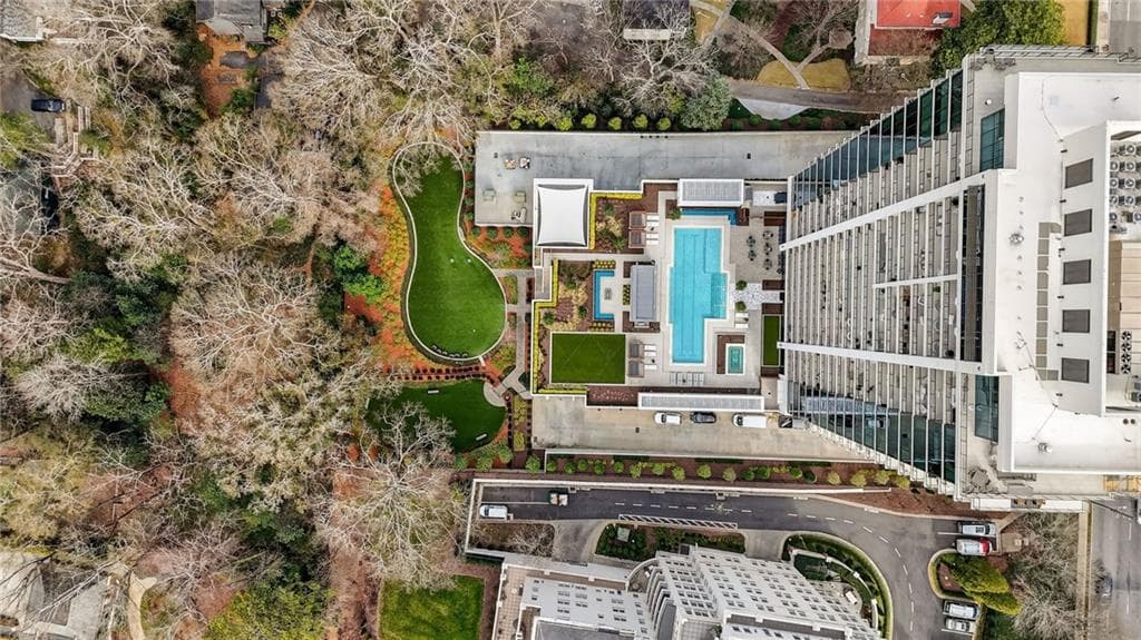 2 bedroom, 3 bathroom, 2,577 sq ft condominium for sale at 2520 Peachtree Road 1003, Atlanta, GA 30305 — photo 3