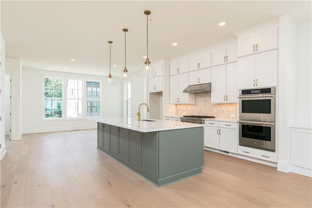 3 bedroom, 5 bathroom, 3,700 sq ft townhouse under contract at 2058 Lanier Grove, Alpharetta, GA 30009 — photo 7