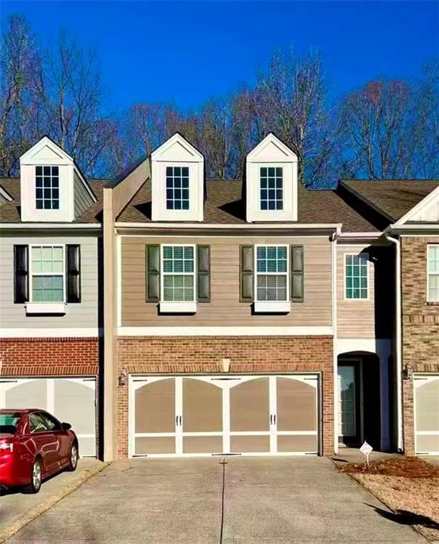 3 bedroom, 3 bathroom, 2,022 sq ft townhouse for sale at 2652 Pierce Brennen Court, Lawrenceville, GA 30043 — photo 1 of 56