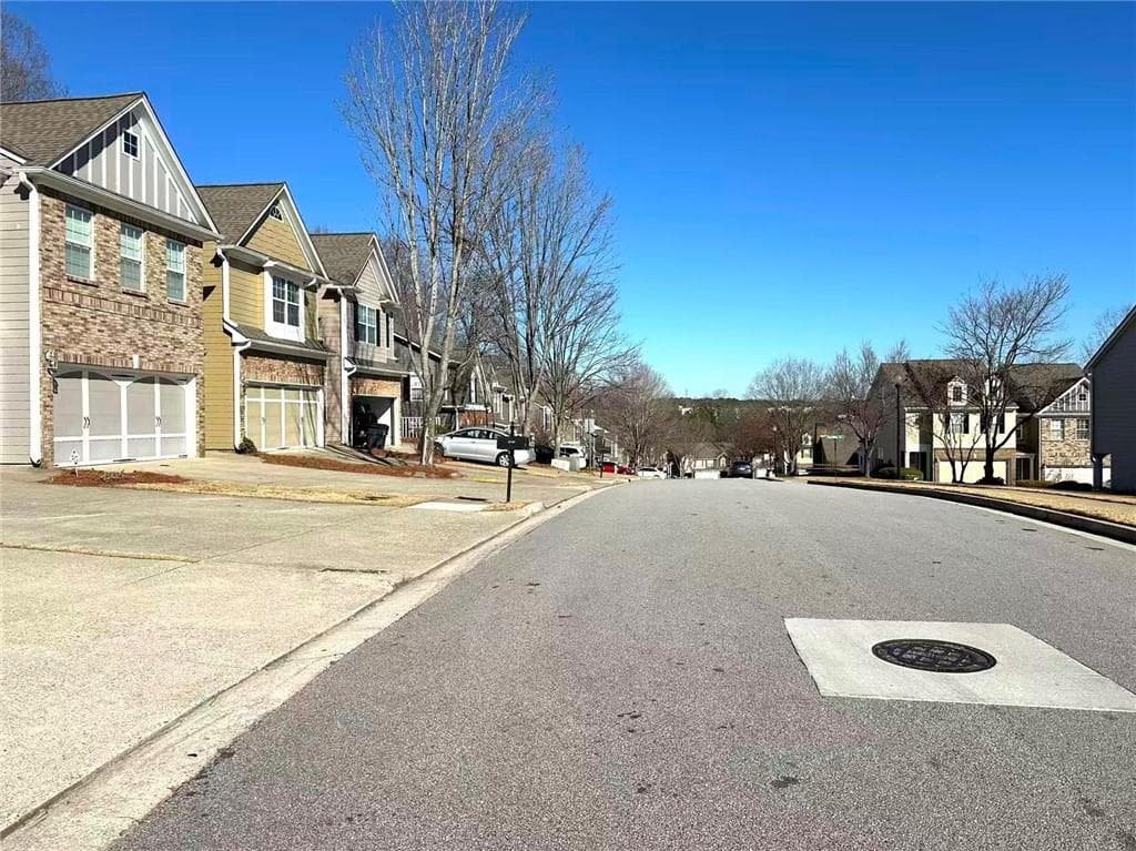 3 bedroom, 3 bathroom, 2,022 sq ft townhouse for sale at 2652 Pierce Brennen Court, Lawrenceville, GA 30043 — photo 6