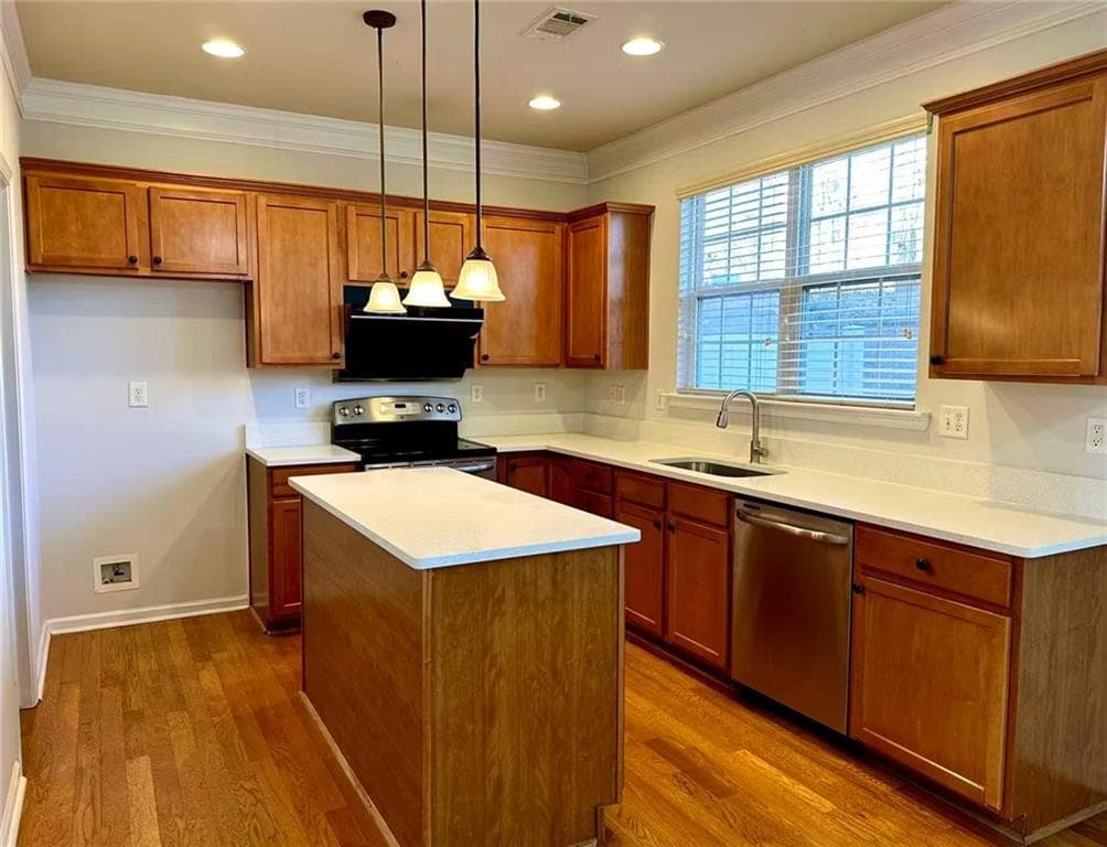 3 bedroom, 3 bathroom, 2,022 sq ft townhouse for sale at 2652 Pierce Brennen Court, Lawrenceville, GA 30043 — photo 7