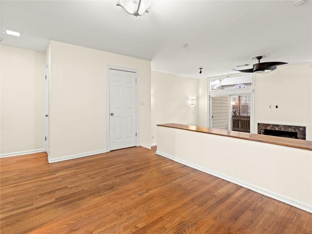 3 bedroom, 2 bathroom, 1,916 sq ft townhouse for rent at 206 NE 6th Street 206, Atlanta, GA 30308 for $3,600 a month — photo 2