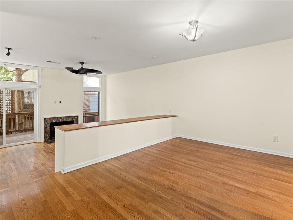3 bedroom, 2 bathroom, 1,916 sq ft townhouse for rent at 206 NE 6th Street 206, Atlanta, GA 30308 for $3,600 a month — photo 3