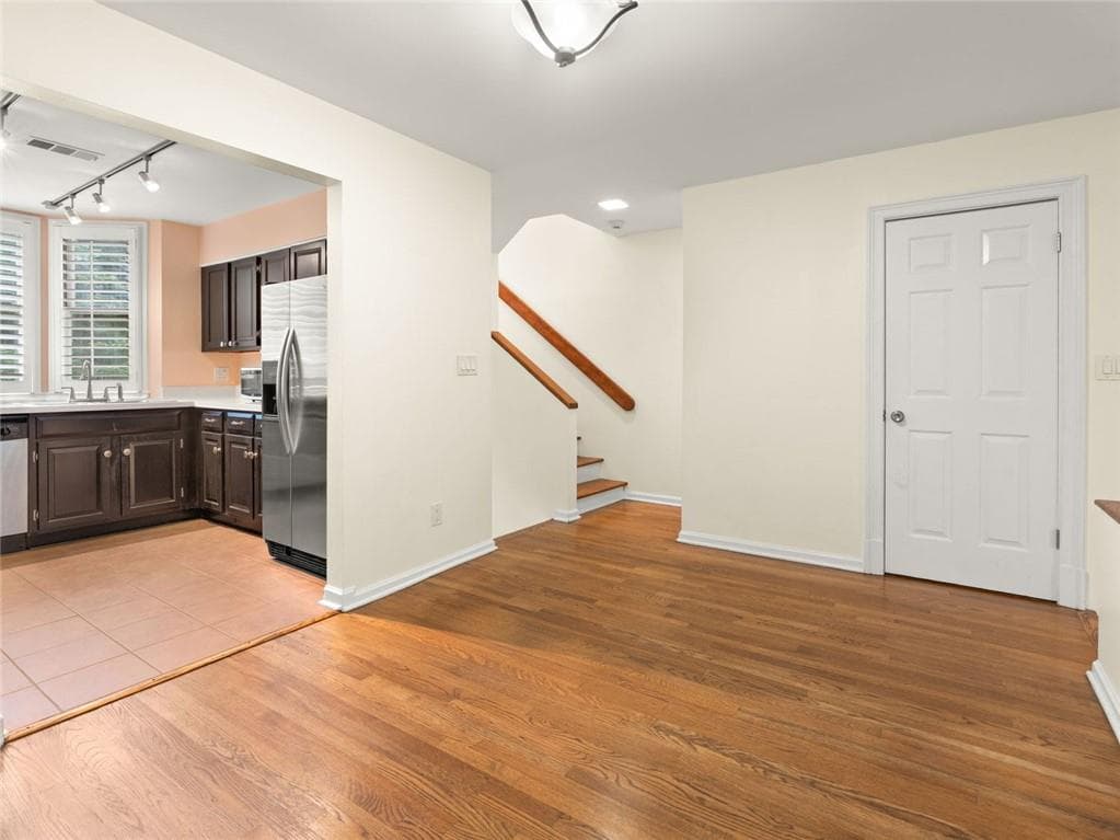 3 bedroom, 2 bathroom, 1,916 sq ft townhouse for rent at 206 NE 6th Street 206, Atlanta, GA 30308 for $3,600 a month — photo 4