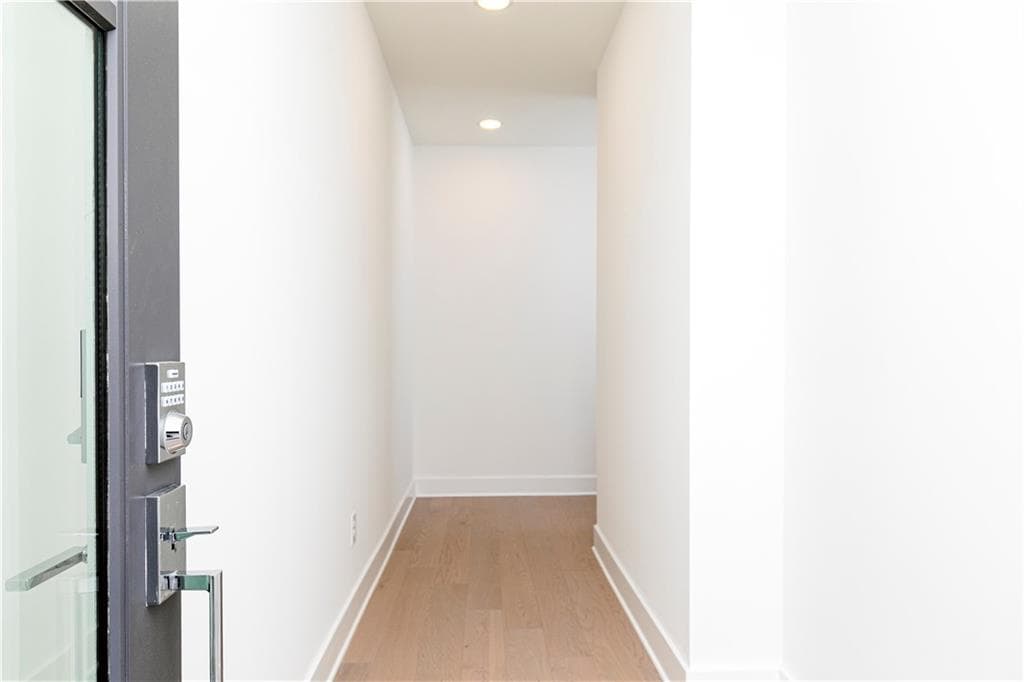 3 bedroom, 5 bathroom, 3,700 sq ft townhouse for sale at 2054 LANIER Grove, Alpharetta, GA 30009 — photo 2