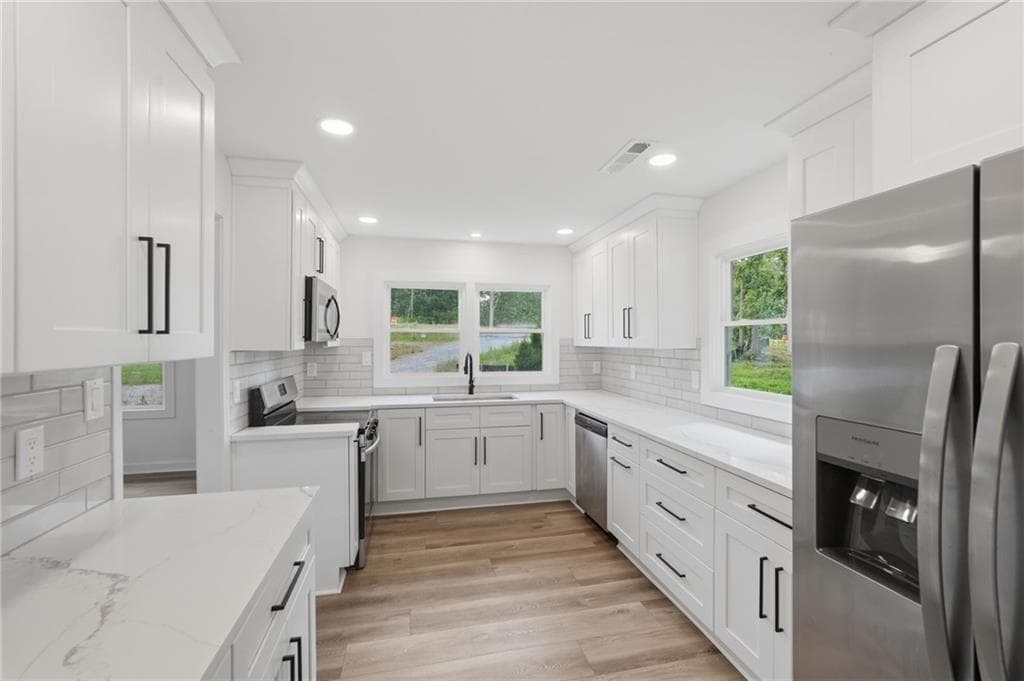 3 bedroom, 2 bathroom, 1,400 sq ft single family residence for sale at 12778 Cumming Highway, Canton, GA 30115 — photo 2