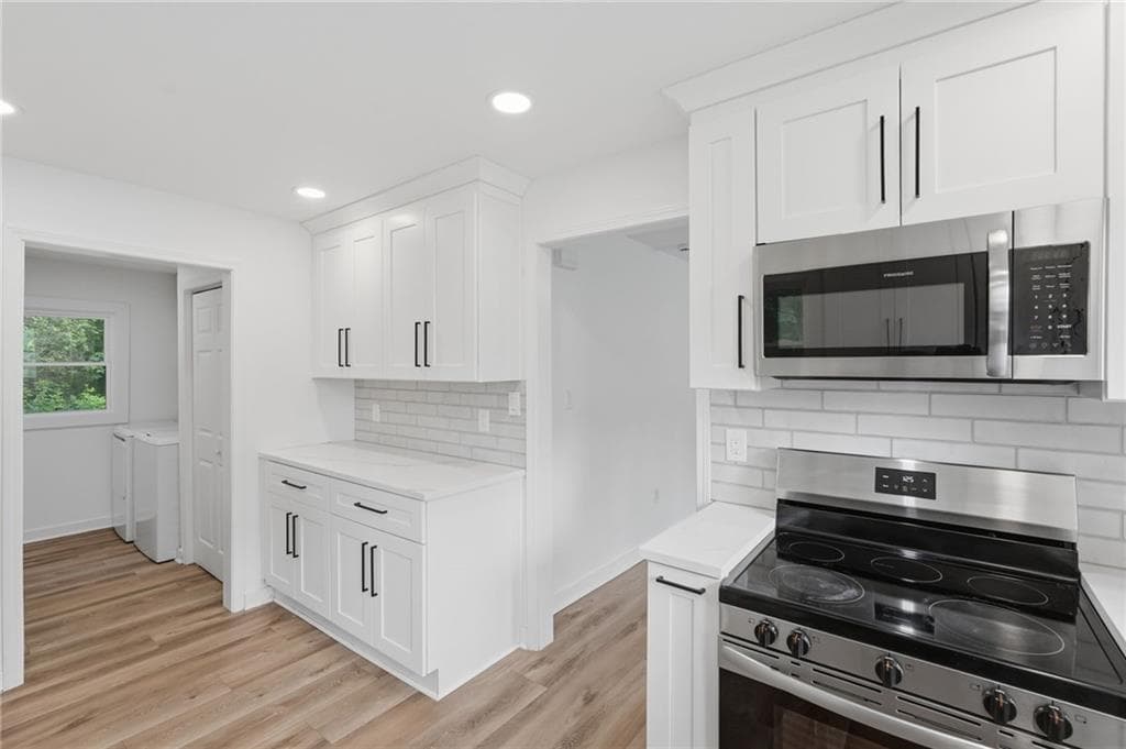 3 bedroom, 2 bathroom, 1,400 sq ft single family residence for sale at 12778 Cumming Highway, Canton, GA 30115 — photo 6