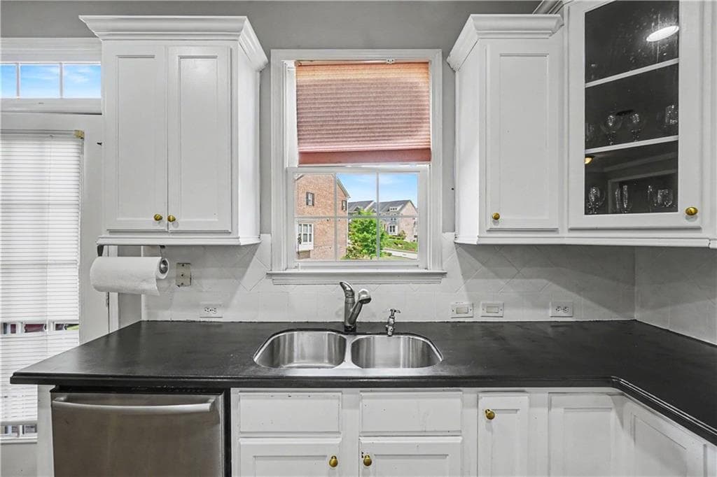 2 bedroom, 3 bathroom, 1,778 sq ft townhouse for sale at 6235 Carriage Gate Lane, Mableton, GA 30126 — photo 10