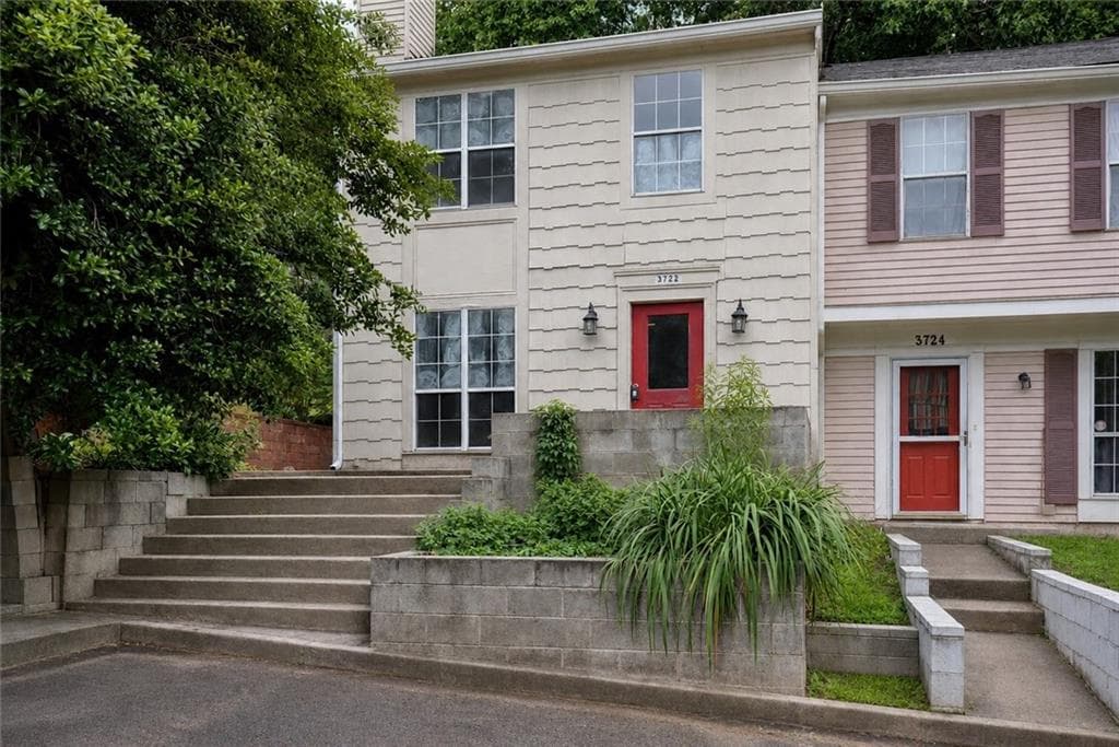 2 bedroom, 3 bathroom, 1,352 sq ft townhouse sold at 3722 Jamestown Court, Atlanta, GA 30340