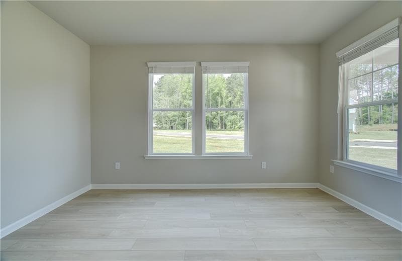 4 bedroom, 3 bathroom, 2,916 sq ft single family residence for sale at 282 Arnewood Circle, Mcdonough, GA 30253 — photo 3