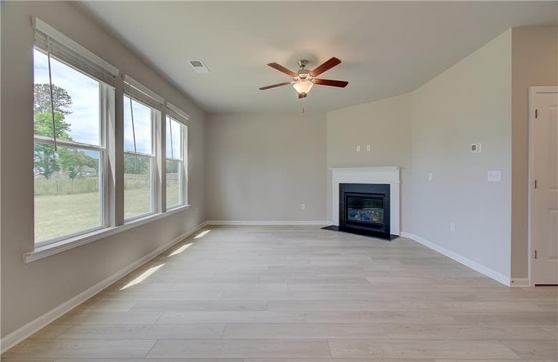 4 bedroom, 3 bathroom, 2,916 sq ft single family residence for sale at 282 Arnewood Circle, Mcdonough, GA 30253 — photo 7