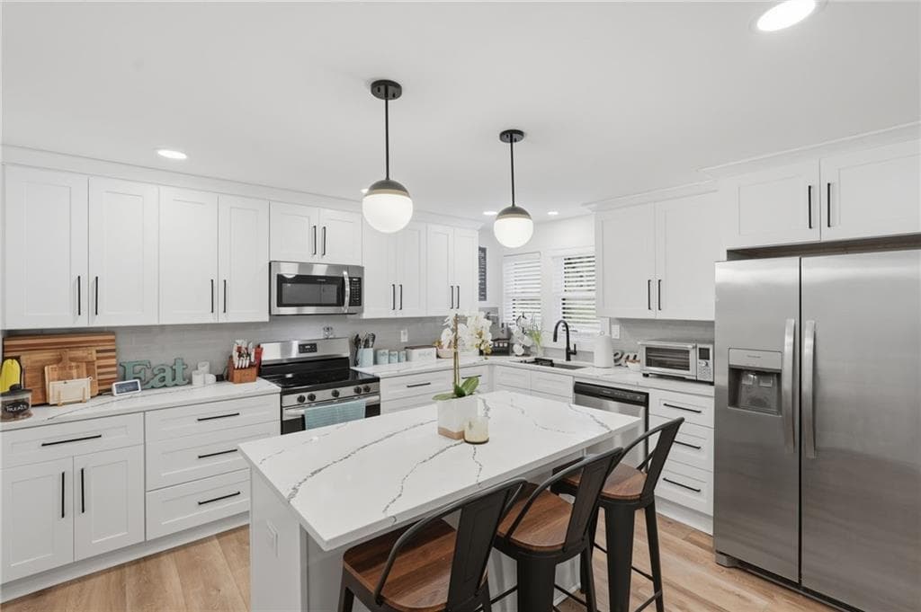 4 bedroom, 2 bathroom, 1,260 sq ft single family residence for sale at 12836 Cumming Highway, Canton, GA 30115 — photo 3