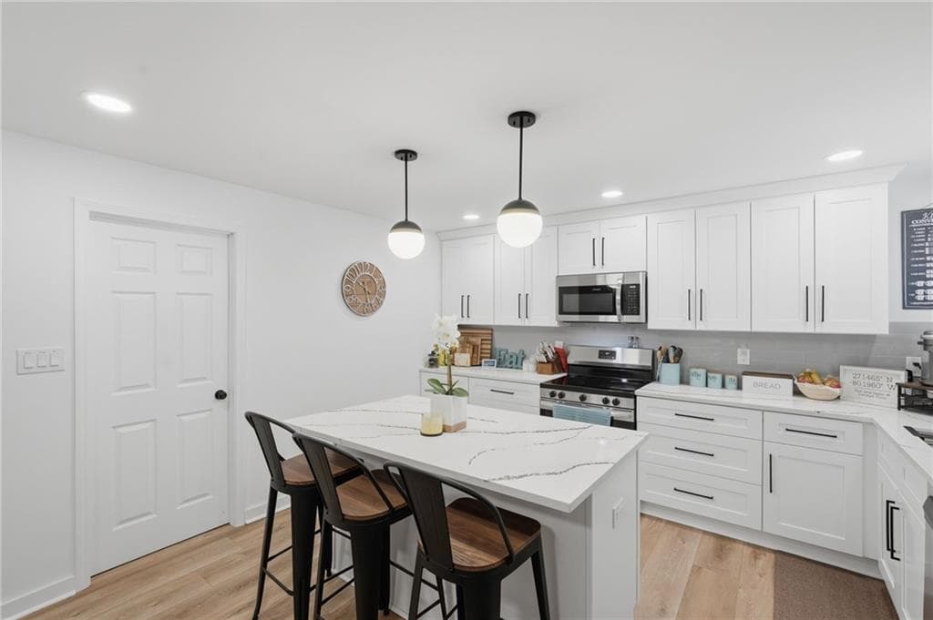 4 bedroom, 2 bathroom, 1,260 sq ft single family residence for sale at 12836 Cumming Highway, Canton, GA 30115 — photo 5