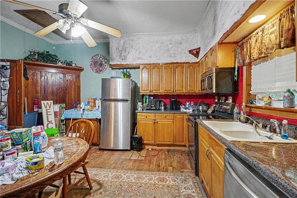 2 bedroom, 2 bathroom, 1,176 sq ft single family residence for sale at 22 S Broad Street, Porterdale, GA 30014 — photo 8