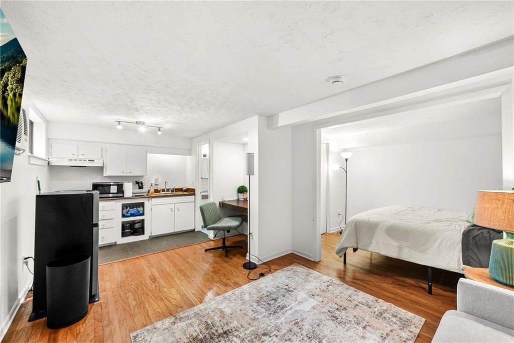 1 bedroom, 1 bathroom duplex for rent at 3635 Cantrell Road 3, Atlanta, GA 30319 for $1,700 a month
