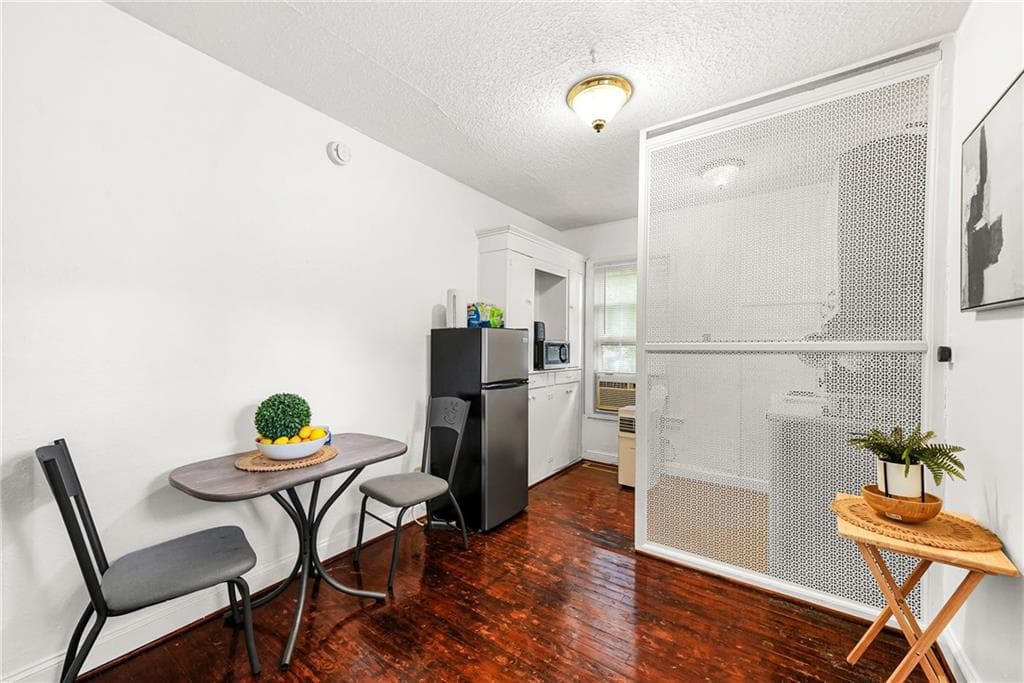 1 bedroom, 1 bathroom duplex for rent at 3635 Cantrell Road 4, Atlanta, GA 30319 for $1,700 a month — photo 7