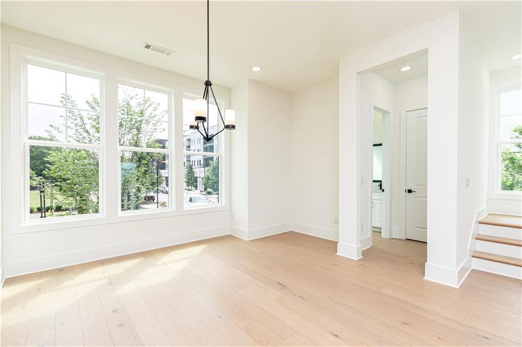 3 bedroom, 4 bathroom, 2,700 sq ft townhouse for sale at 5001 Hartwell Place, Alpharetta, GA 30009 — photo 9