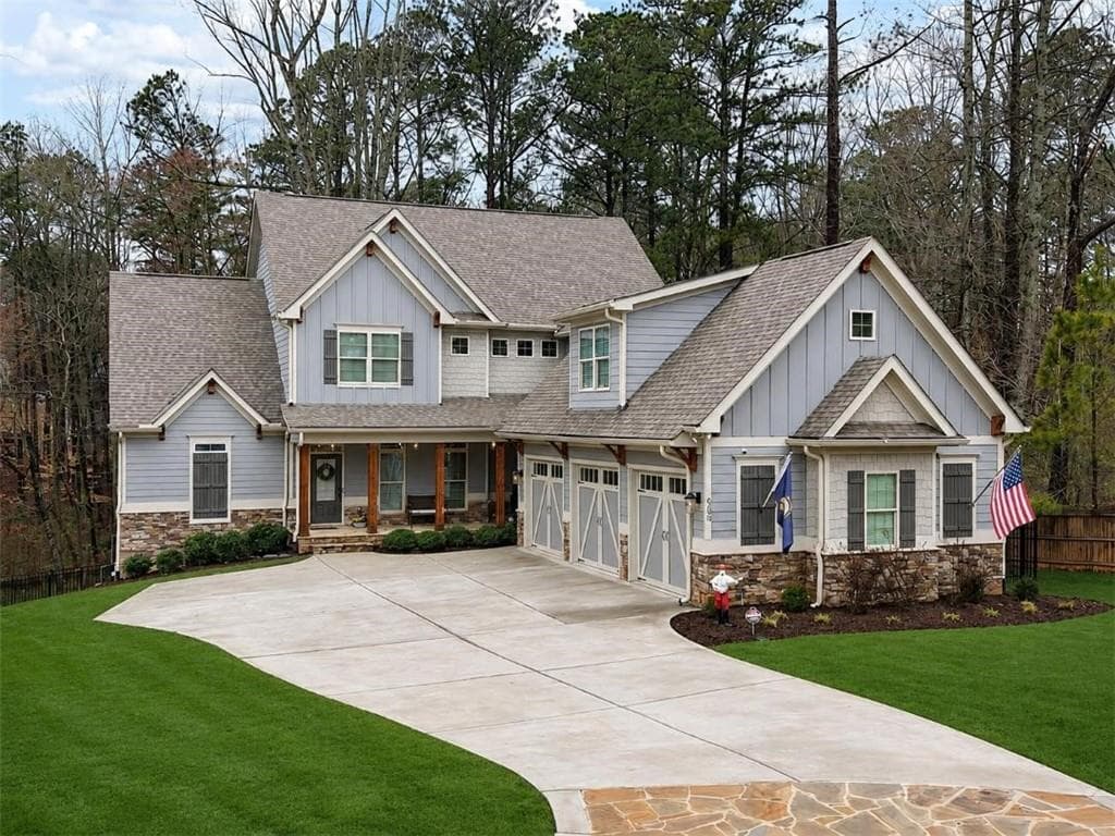 6 bedroom, 5 bathroom, 4,313 sq ft single family residence for sale at 6290 Granbury Walk, Acworth, GA 30101 — photo 3