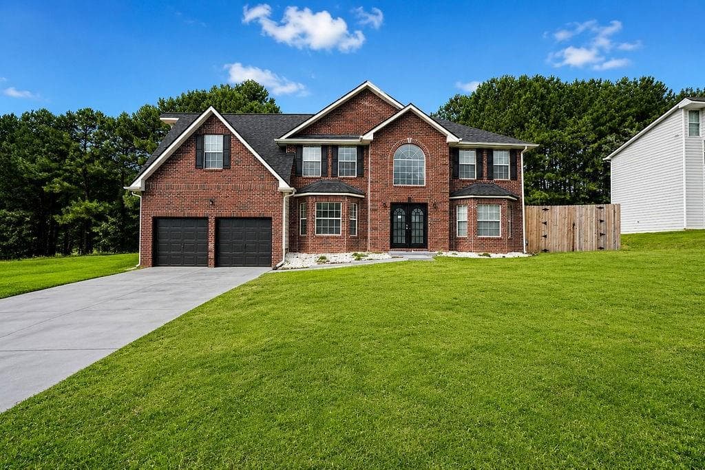 5 bedroom, 3 bathroom single family residence sold at 6740 Hill Creek Cove, Lithonia, GA 30058