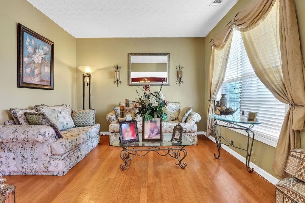 5 bedroom, 3 bathroom, 2,907 sq ft single family residence for sale at 2337 Longmont Drive, Lawrenceville, GA 30044 — photo 6