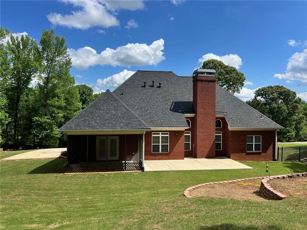 4 bedroom, 3 bathroom, 2,985 sq ft single family residence for rent at 194 Sweetwater Ridge, Hoschton, GA 30548 for $2,850 a month — photo 7