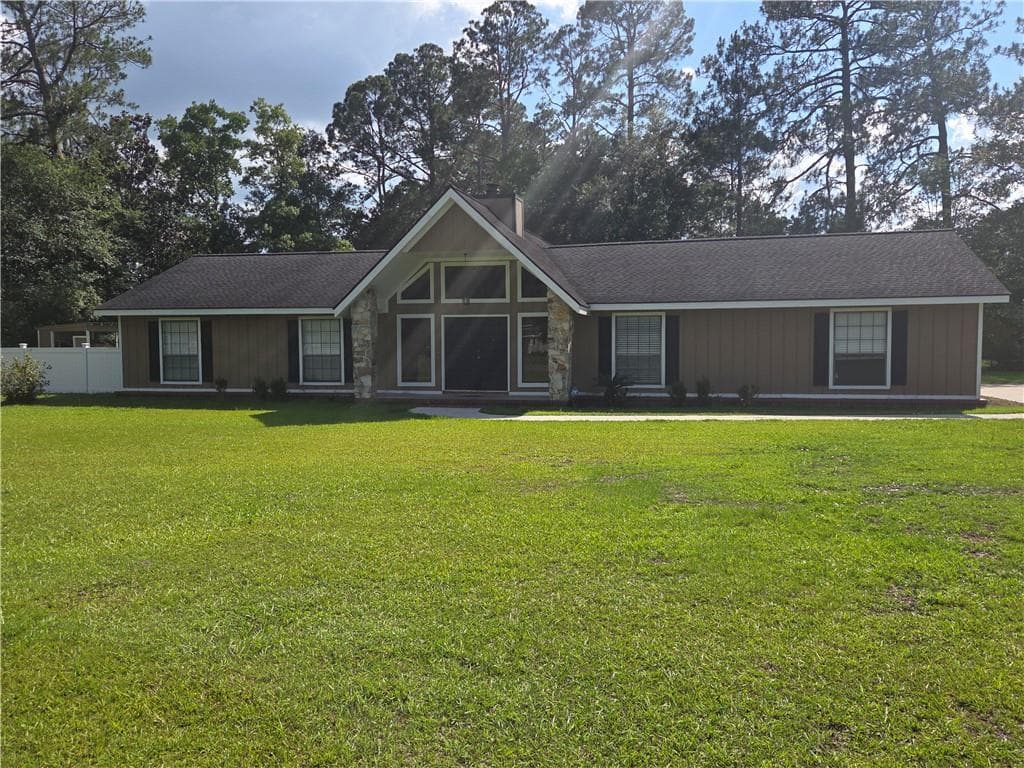 4 bedroom, 3 bathroom, 2,721 sq ft single family residence for sale at 2754 Tallokas Road, Moultrie, GA 31788 — photo 2