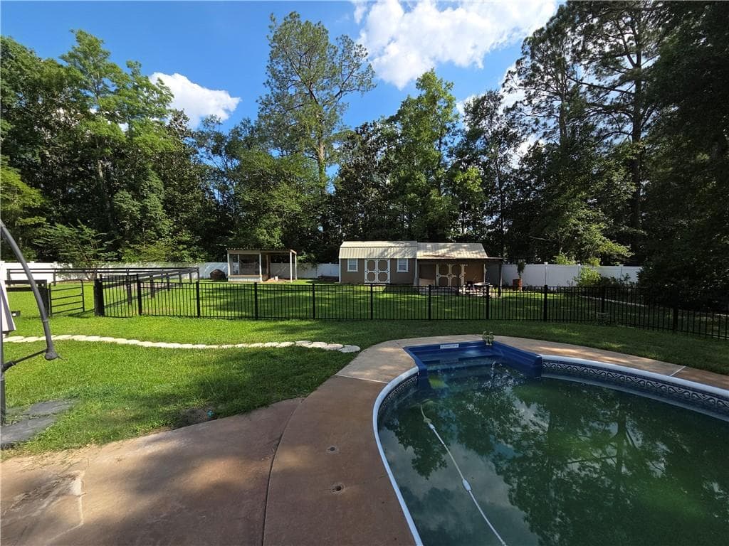 4 bedroom, 3 bathroom, 2,721 sq ft single family residence for sale at 2754 Tallokas Road, Moultrie, GA 31788 — photo 3