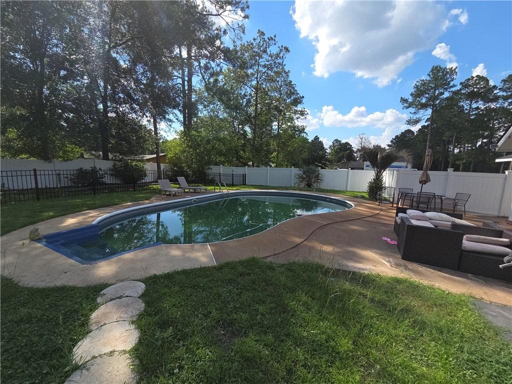4 bedroom, 3 bathroom, 2,721 sq ft single family residence for sale at 2754 Tallokas Road, Moultrie, GA 31788 — photo 4
