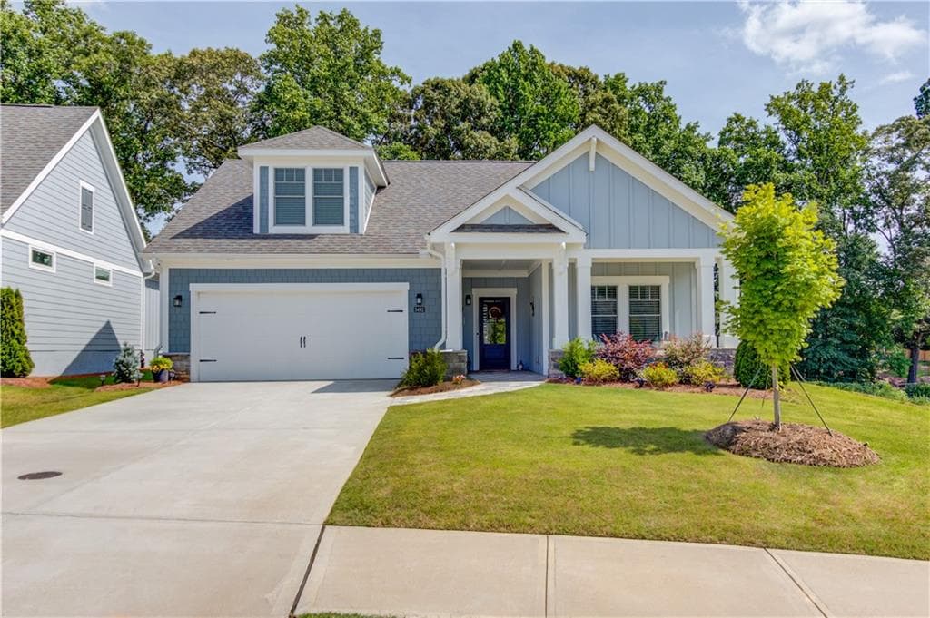 3 bedroom, 3 bathroom, 2,528 sq ft single family residence for sale at 3492 Fishpond Circle, Dacula, GA 30019
