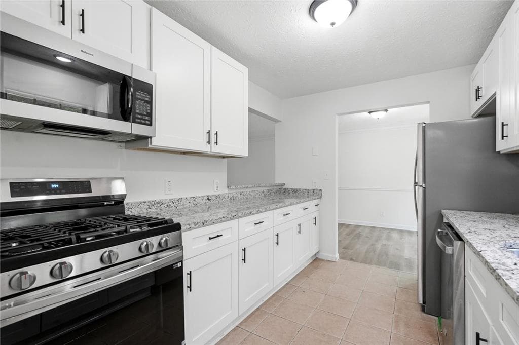 2 bedroom, 2 bathroom, 1,250 sq ft condominium for rent at 106 Sterling Court, Alpharetta, GA 30004 for $1,720 a month — photo 1 of 25