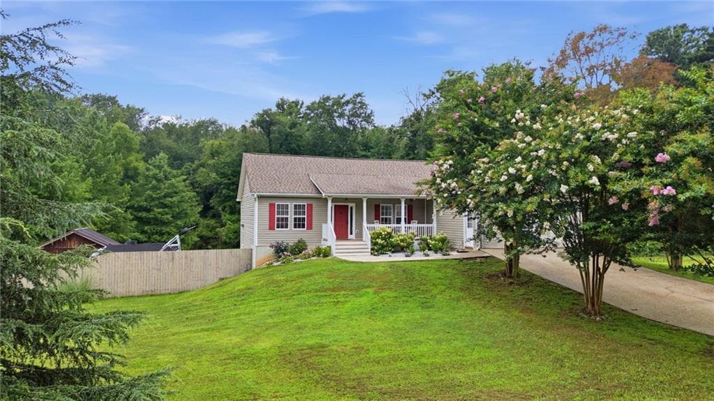 3 bedroom, 2 bathroom, 2,505 sq ft single family residence sold at 160 Starlyn Trace, Hiram, GA 30141
