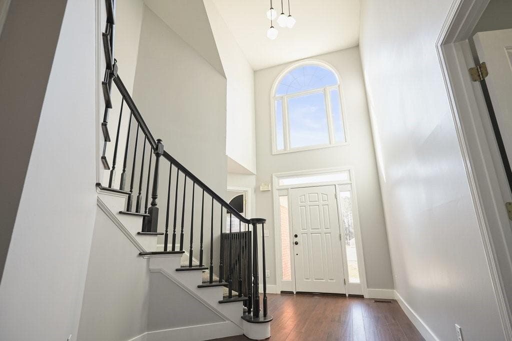 6 bedroom, 4 bathroom, 3,706 sq ft single family residence for sale at 2102 Kendall Close, Acworth, GA 30102 — photo 5
