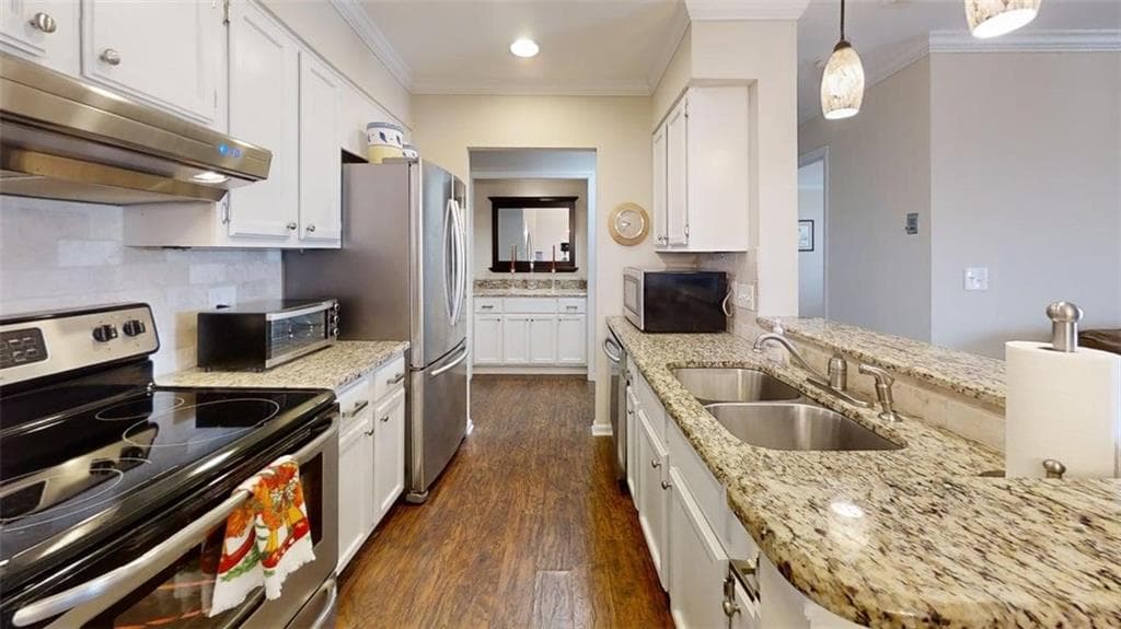 2 bedroom, 2 bathroom, 1,070 sq ft condominium for sale at 300 Johnson Ferry Road B506, Sandy Springs, GA 30328 — photo 6