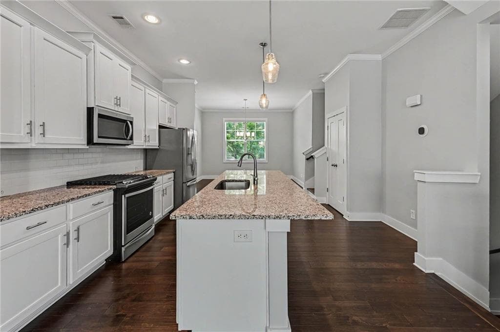 3 bedroom, 4 bathroom, 2,153 sq ft townhouse under contract at 2178 Colvin Court, Atlanta, GA 30318 — photo 6