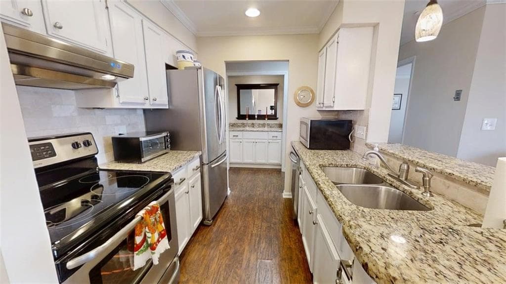 2 bedroom, 2 bathroom, 1,070 sq ft condominium for sale at 300 Johnson Ferry Road B506, Sandy Springs, GA 30328 — photo 8