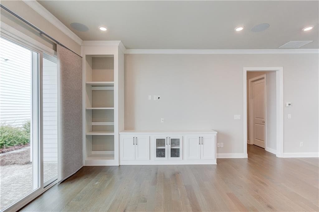 3 bedroom, 4 bathroom, 2,623 sq ft single family residence for sale at 704 Hickory Hollow Walk, Canton, GA 30115 — photo 8